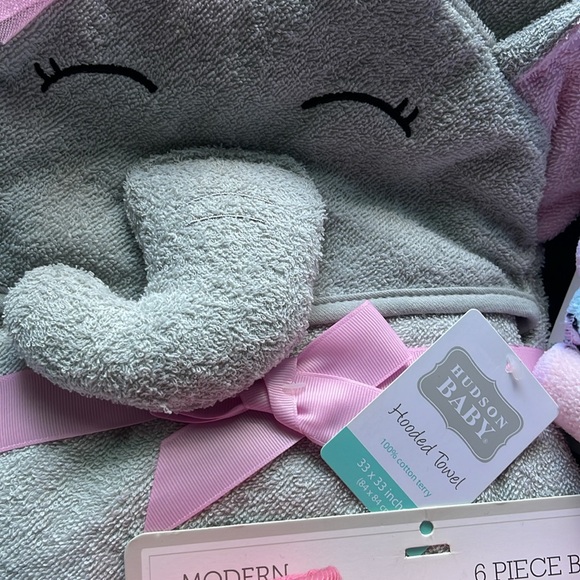 Baby Bath Essentials - Picture 4 of 5